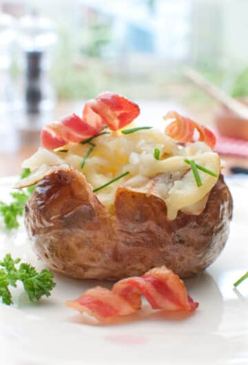 Instant Pot Baked Potato is fluffy on the inside, crispy on the outside, and so delicious.